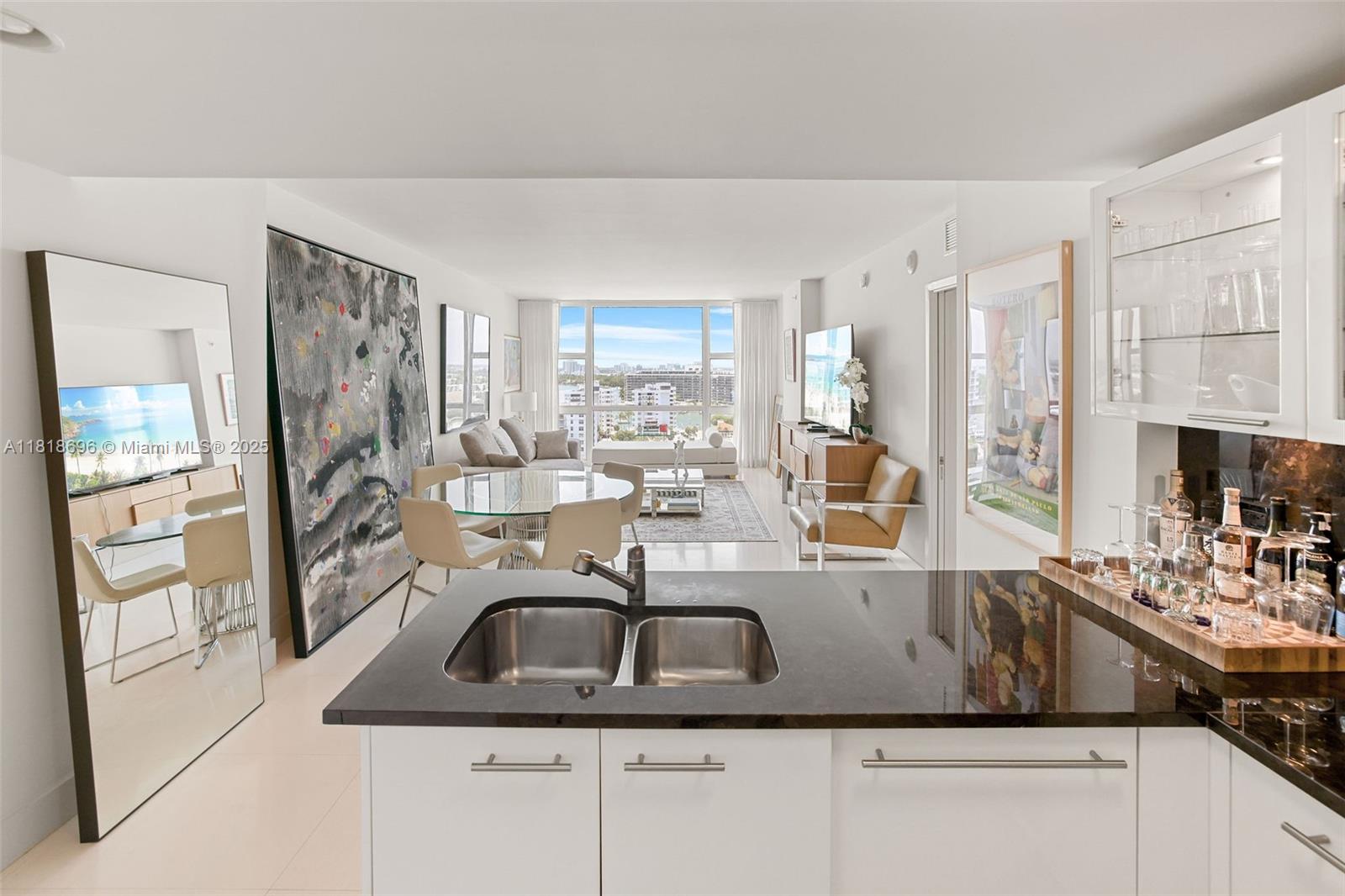 6801 Collins Ave #1401 (Door Number), Miami Beach FL 33141