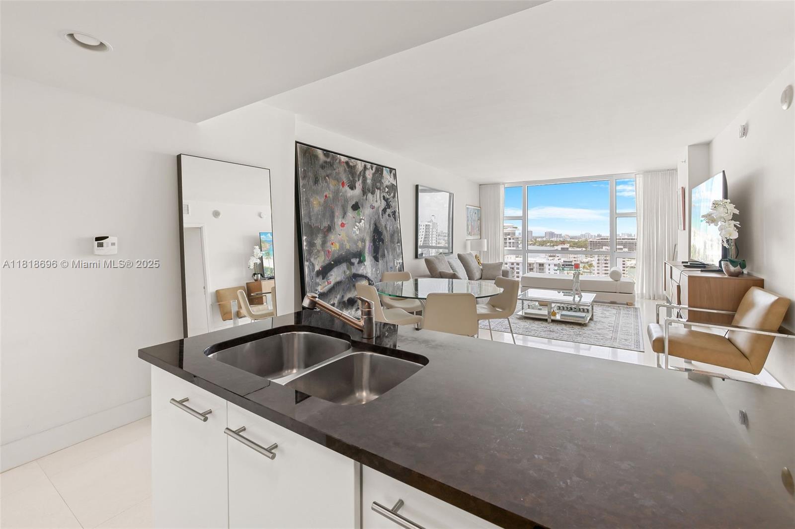 6801 Collins Ave #1401 (Door Number), Miami Beach FL 33141