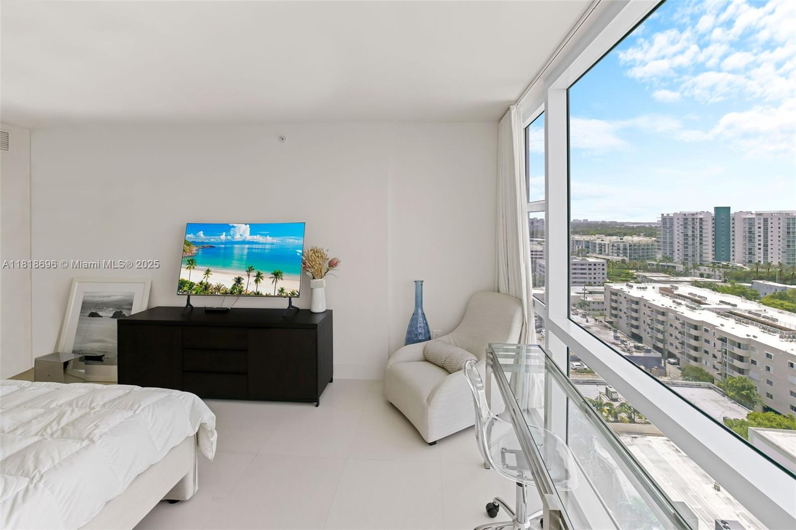 6801 Collins Ave #1401 (Door Number), Miami Beach FL 33141