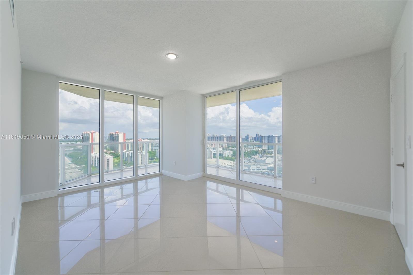 16699 Collins Ave #2107, Sunny Isles Beach FL 33160