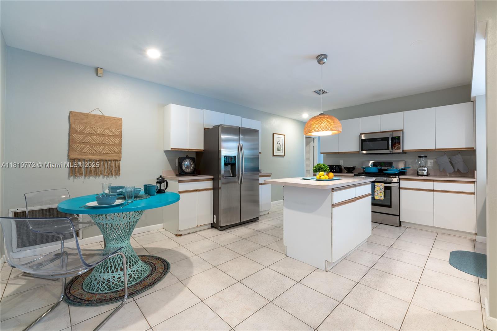1122 S N St, Lake Worth FL 33460