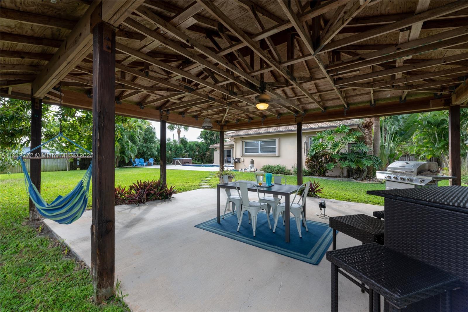 1122 S N St, Lake Worth FL 33460