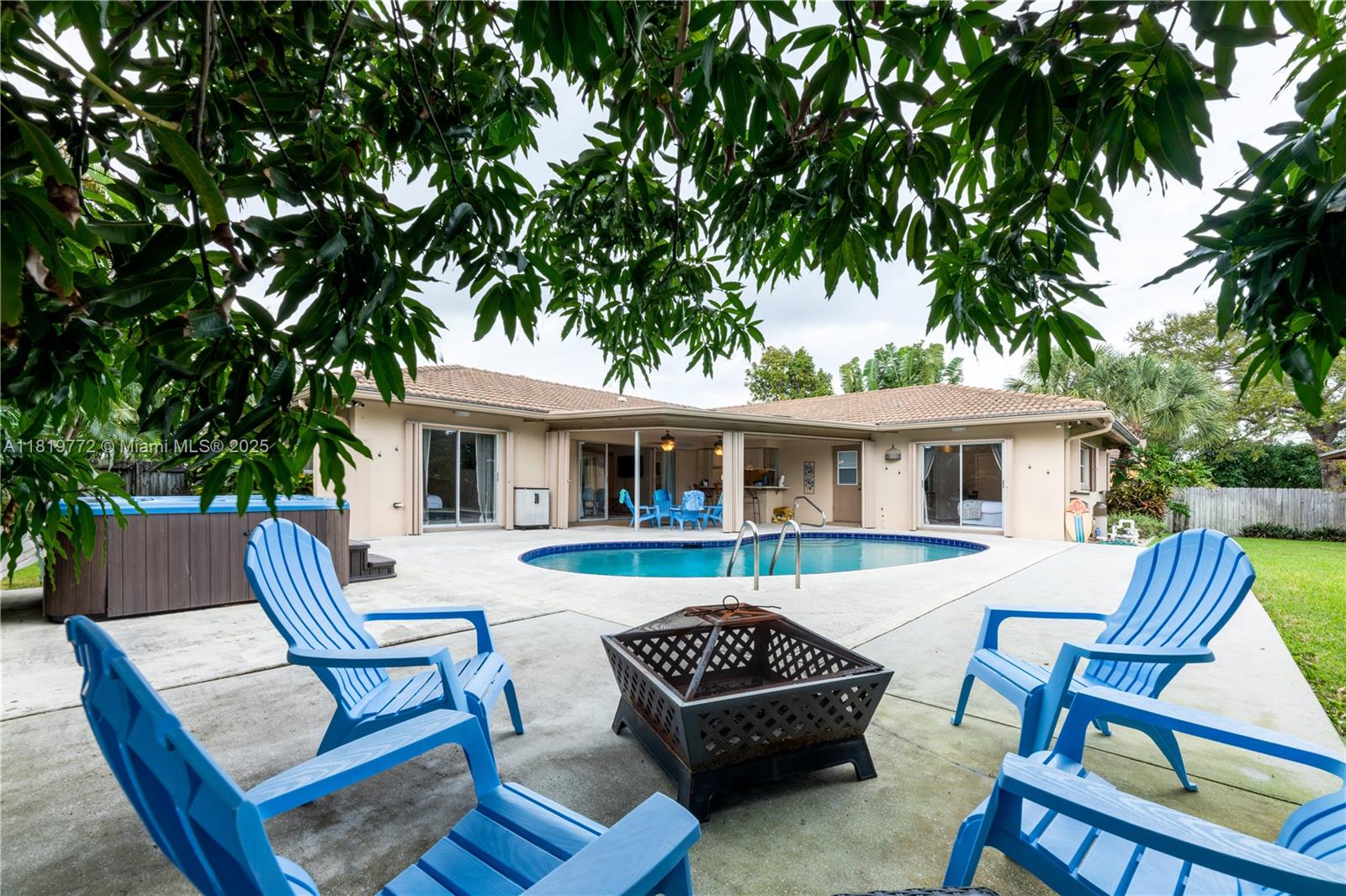 1122 S N St, Lake Worth FL 33460