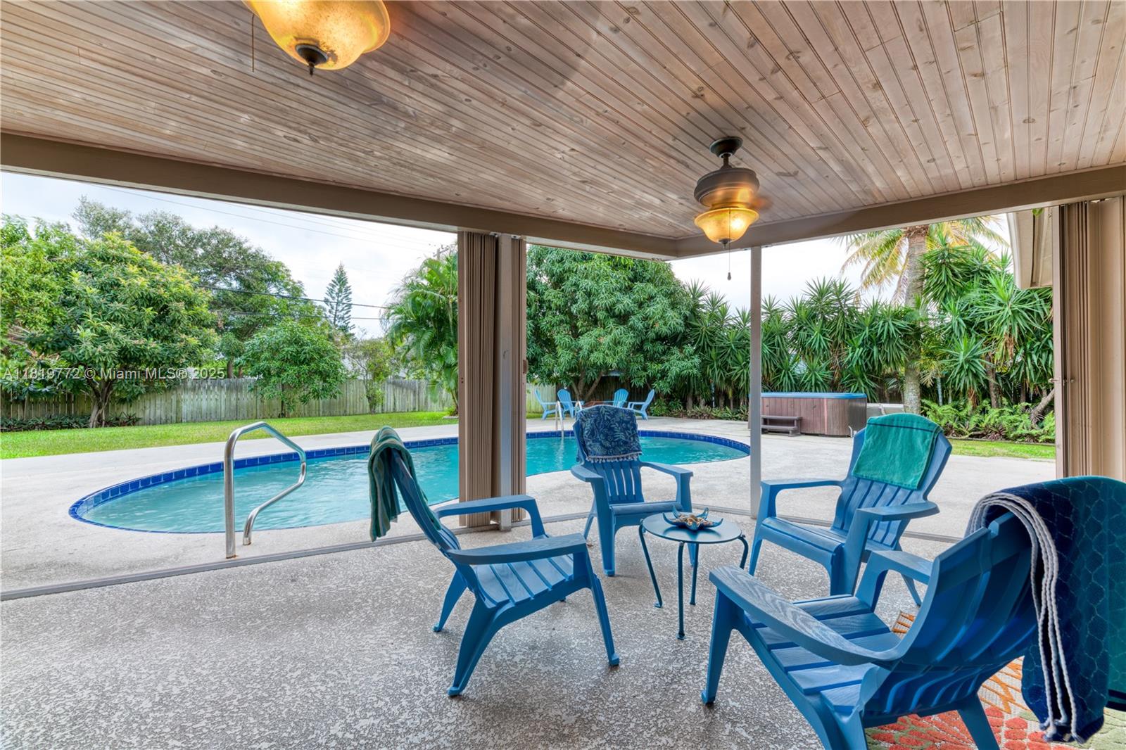 1122 S N St, Lake Worth FL 33460