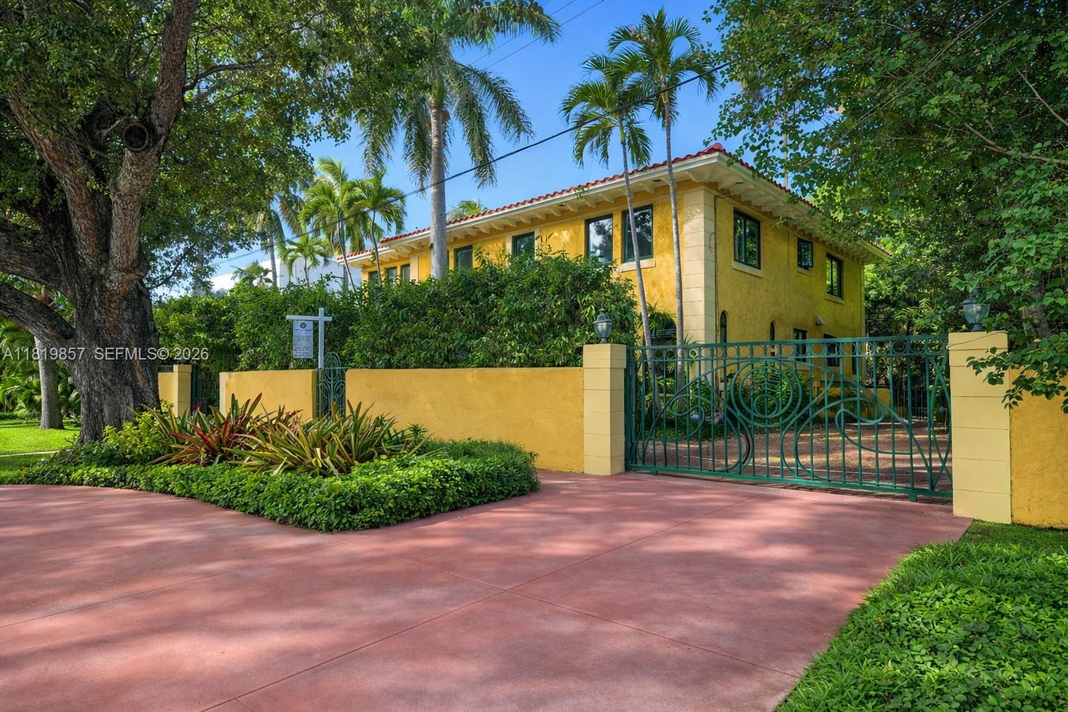 2050 Alton Rd, Miami Beach FL 33140