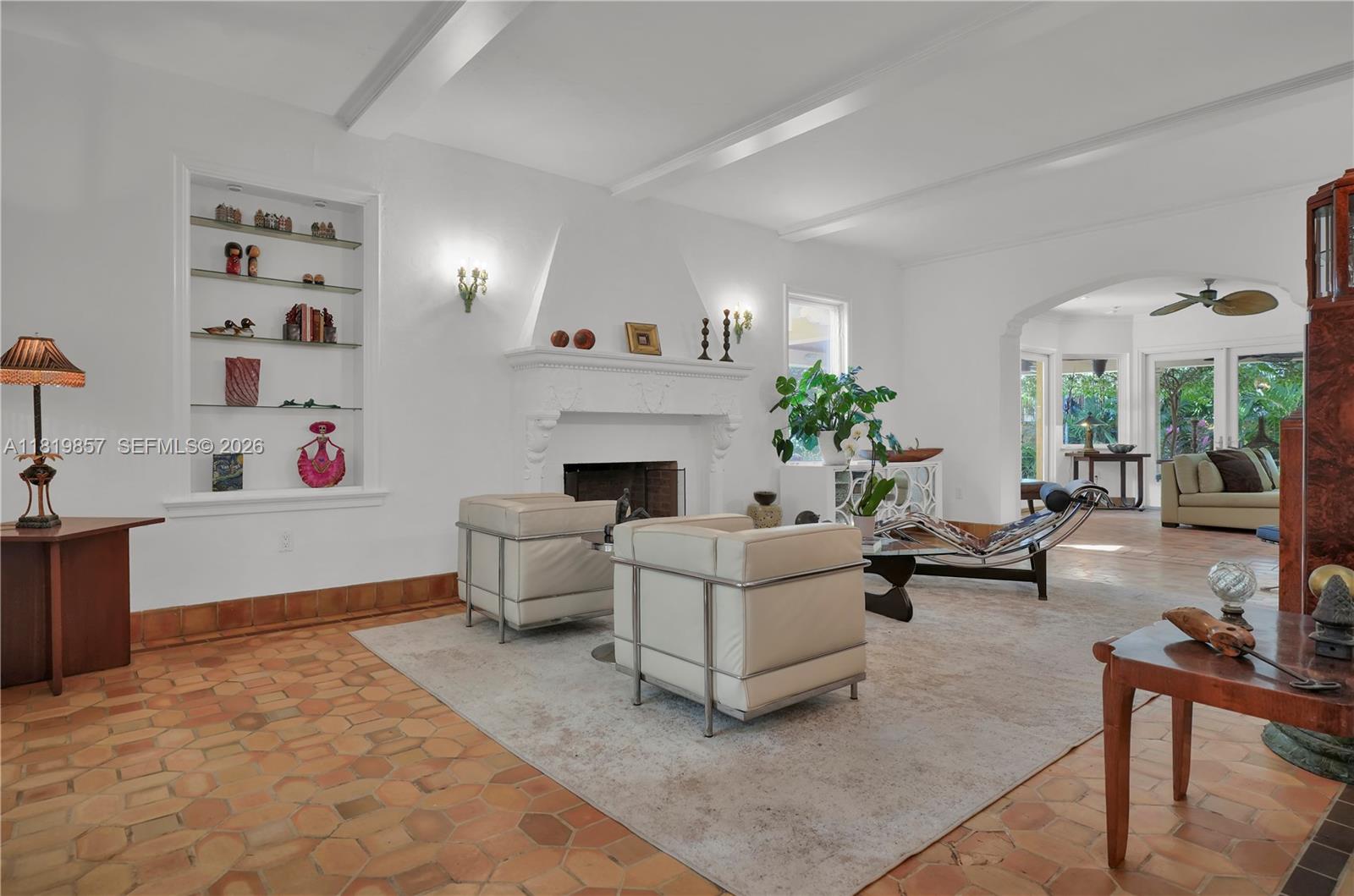 2050 Alton Rd, Miami Beach FL 33140