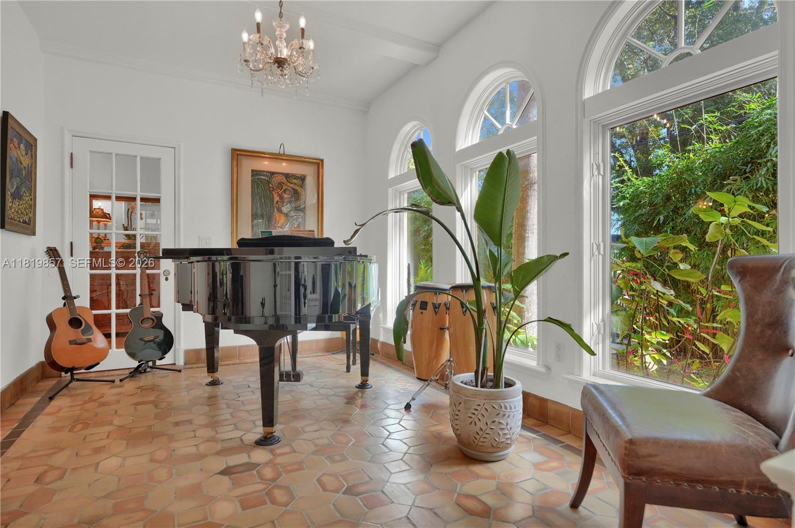 2050 Alton Rd, Miami Beach FL 33140