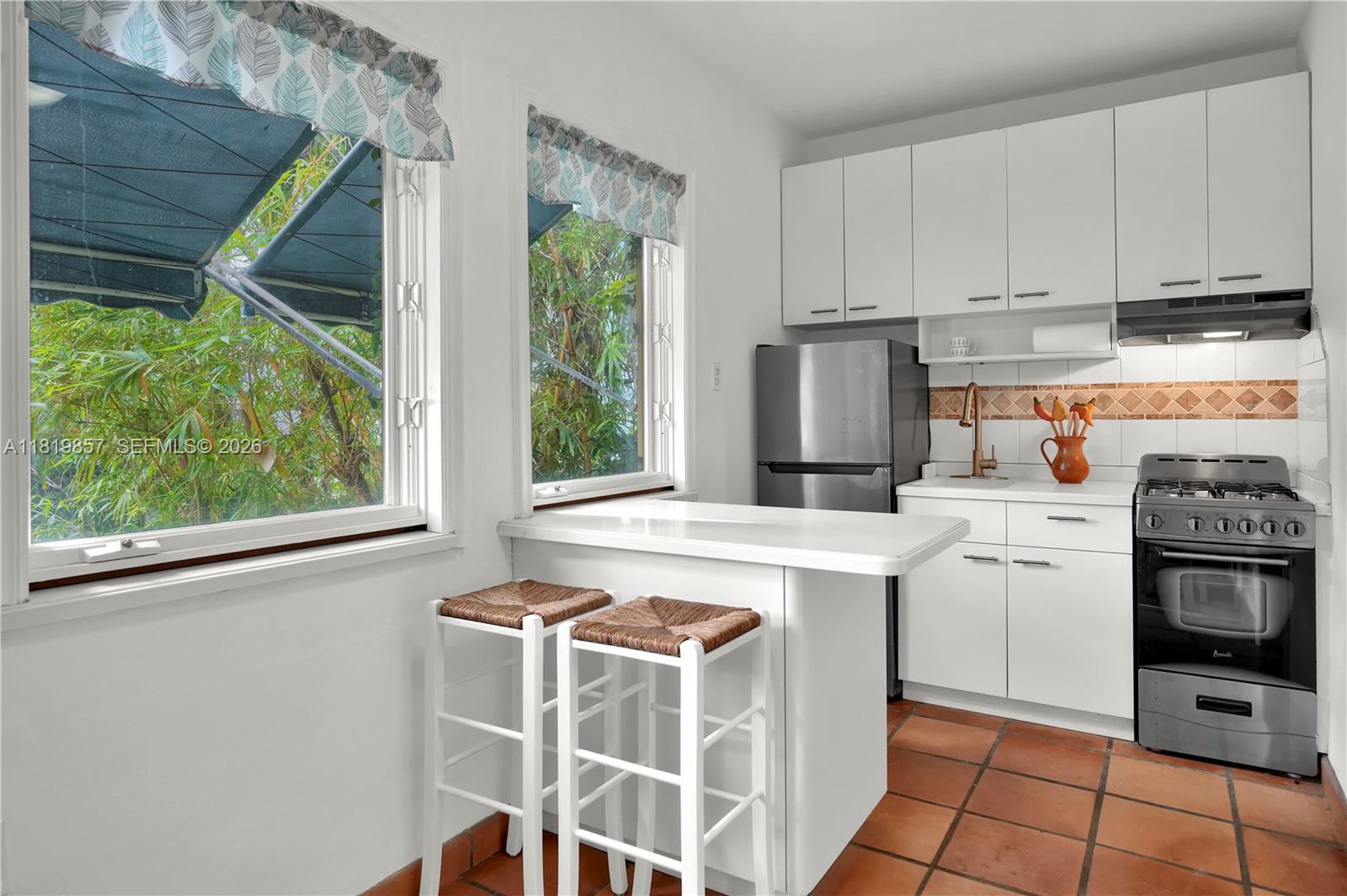 2050 Alton Rd, Miami Beach FL 33140