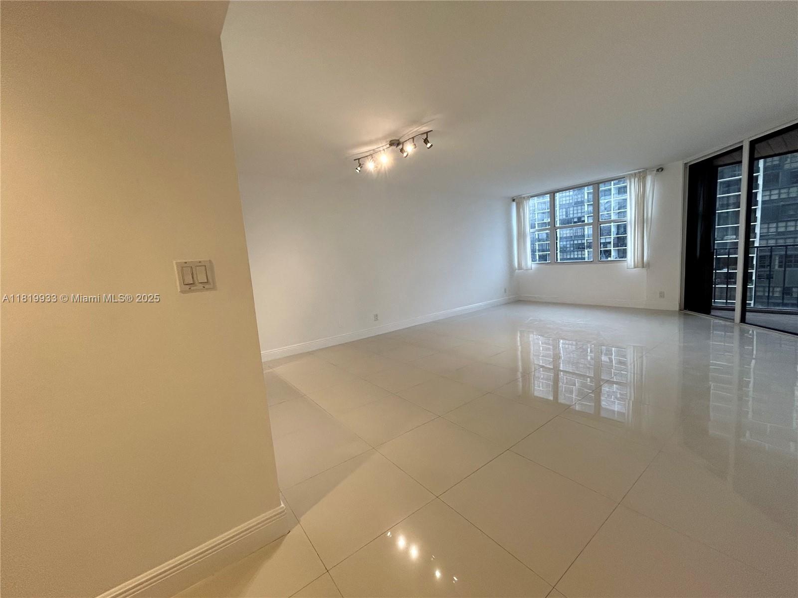 1915 BRICKELL AVE #1106C, Miami FL 33129