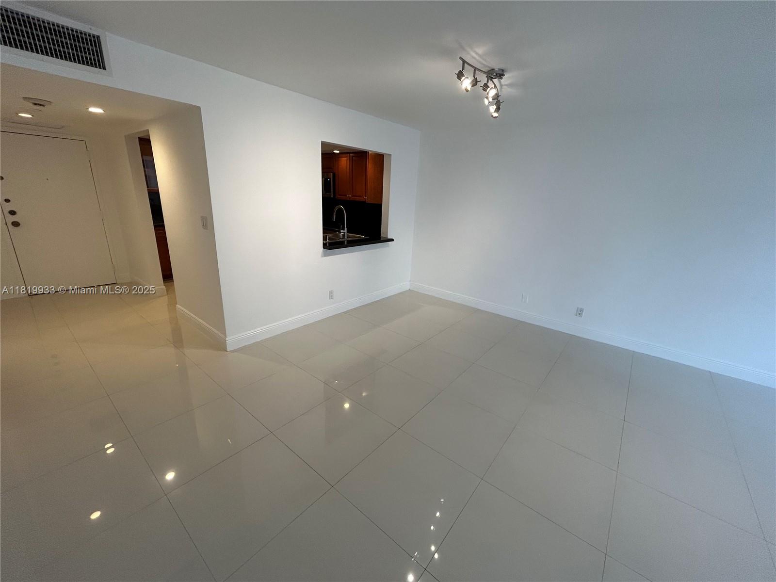 1915 BRICKELL AVE #1106C, Miami FL 33129