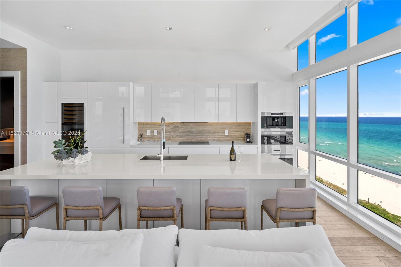 102 24th St #PH-1610, Miami Beach FL 33139