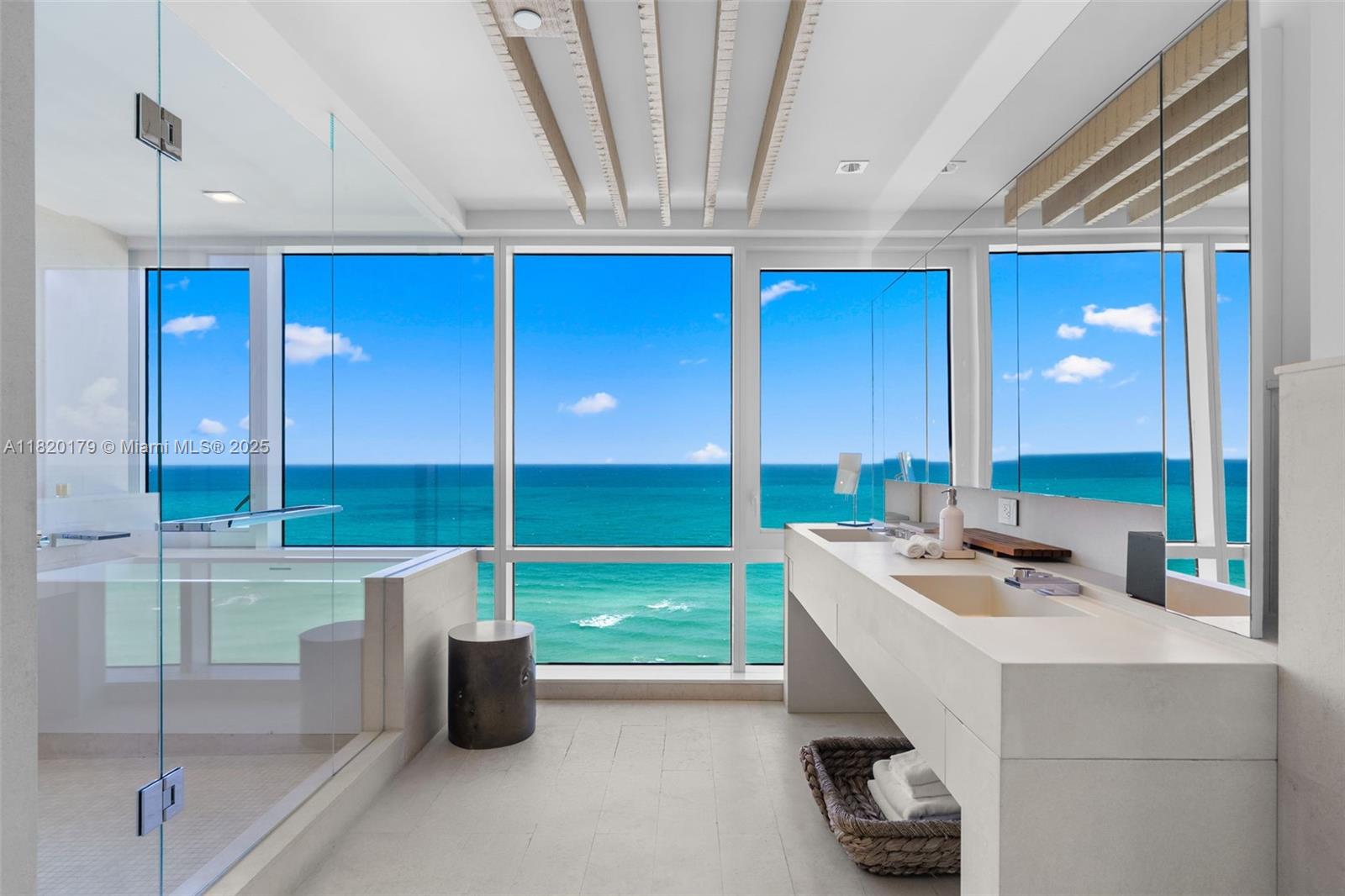 102 24th St #PH-1610, Miami Beach FL 33139