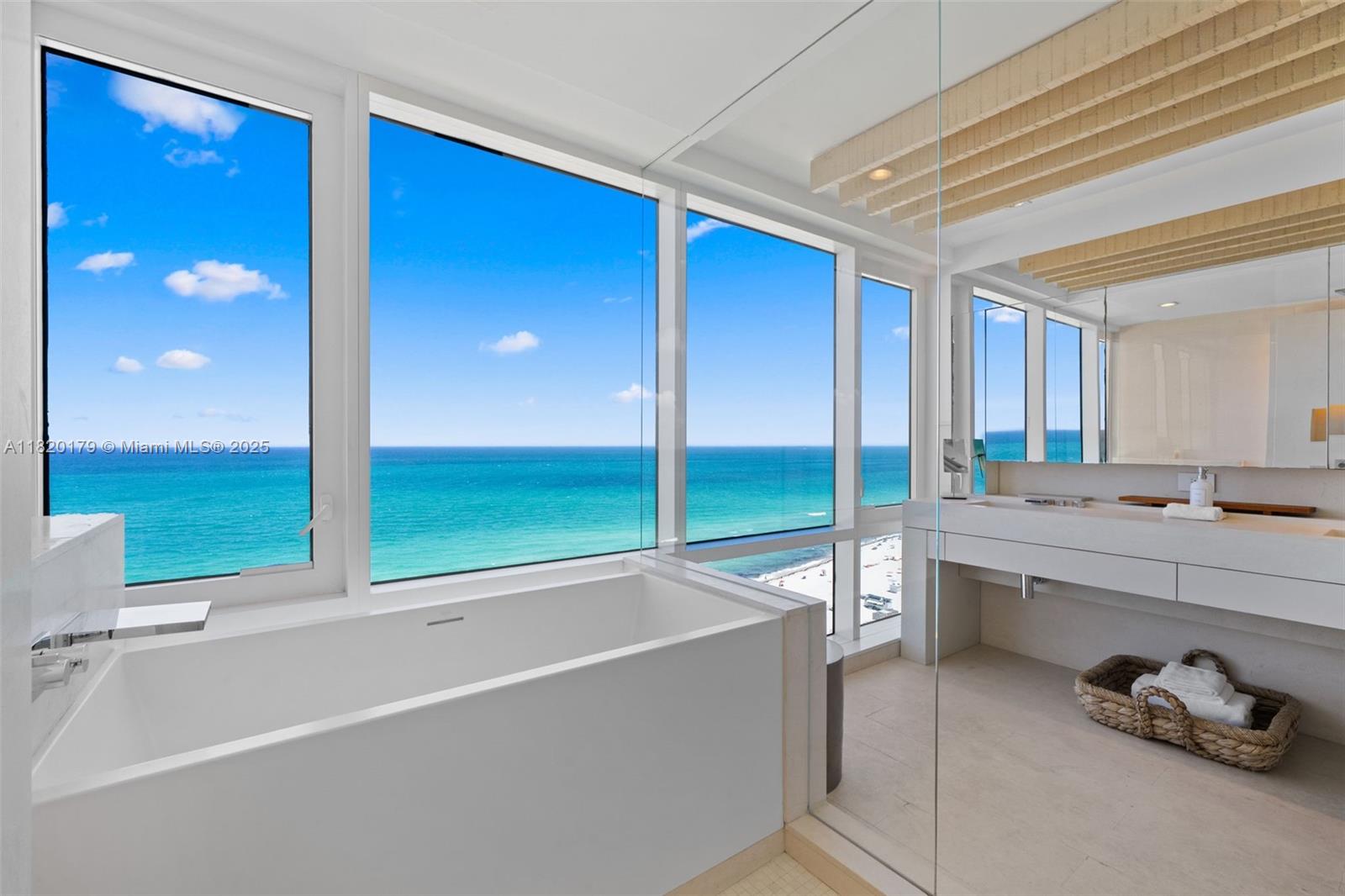 102 24th St #PH-1610, Miami Beach FL 33139