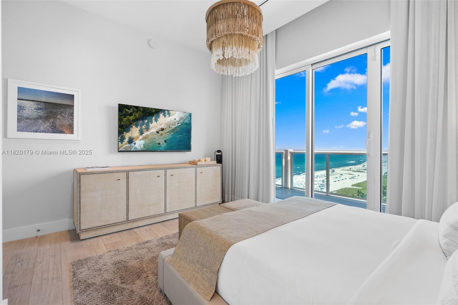 102 24th St #PH-1610, Miami Beach FL 33139