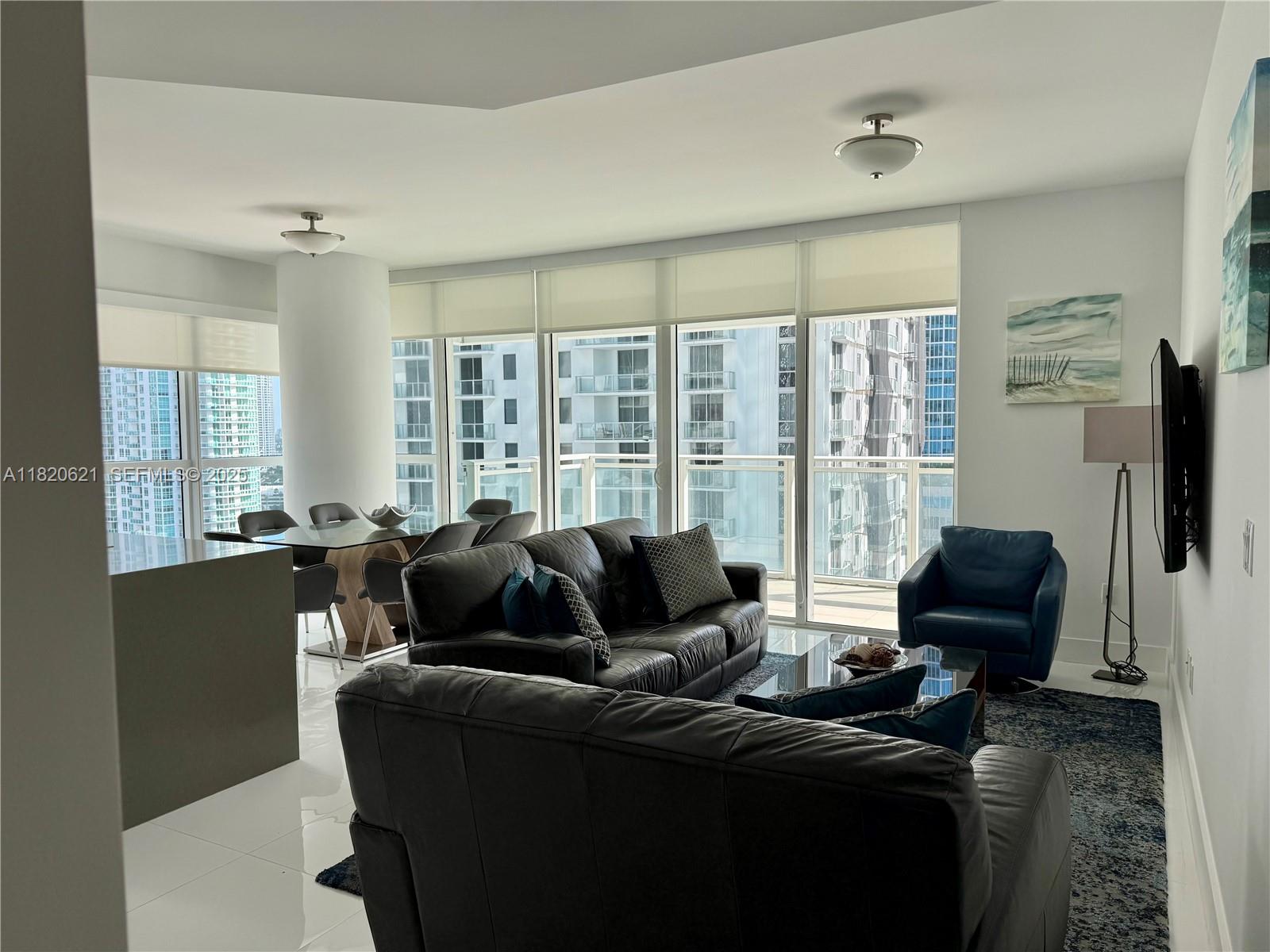 1080 Brickell Ave #2208, Miami FL 33131