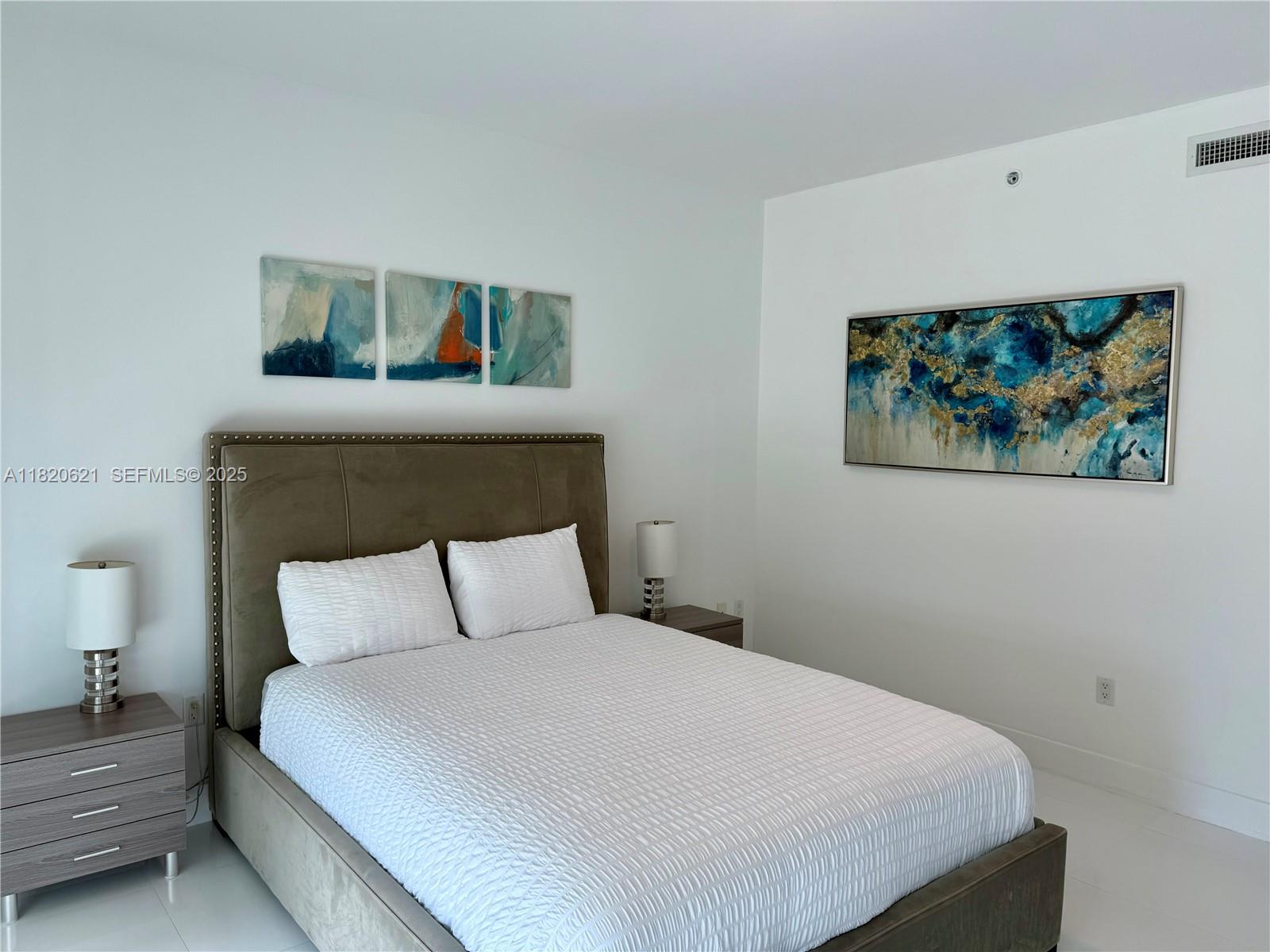 1080 Brickell Ave #2208, Miami FL 33131