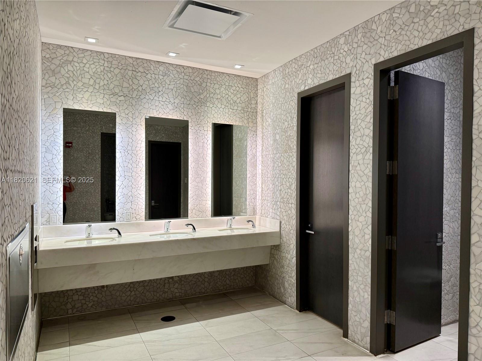 1080 Brickell Ave #2208, Miami FL 33131
