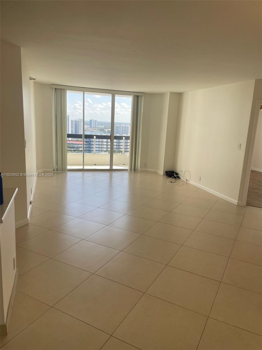 3530 Mystic Pointe Dr #3104, Aventura FL 33180