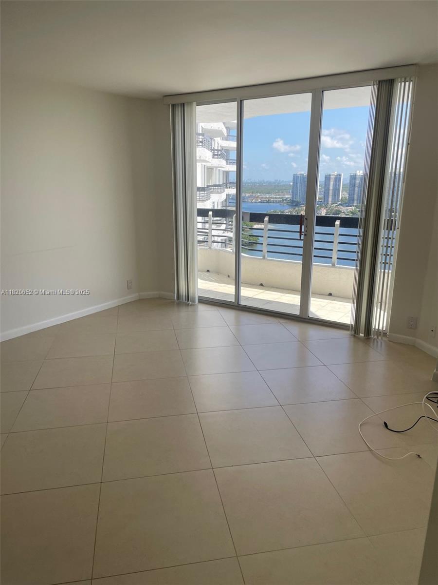3530 Mystic Pointe Dr #3104, Aventura FL 33180
