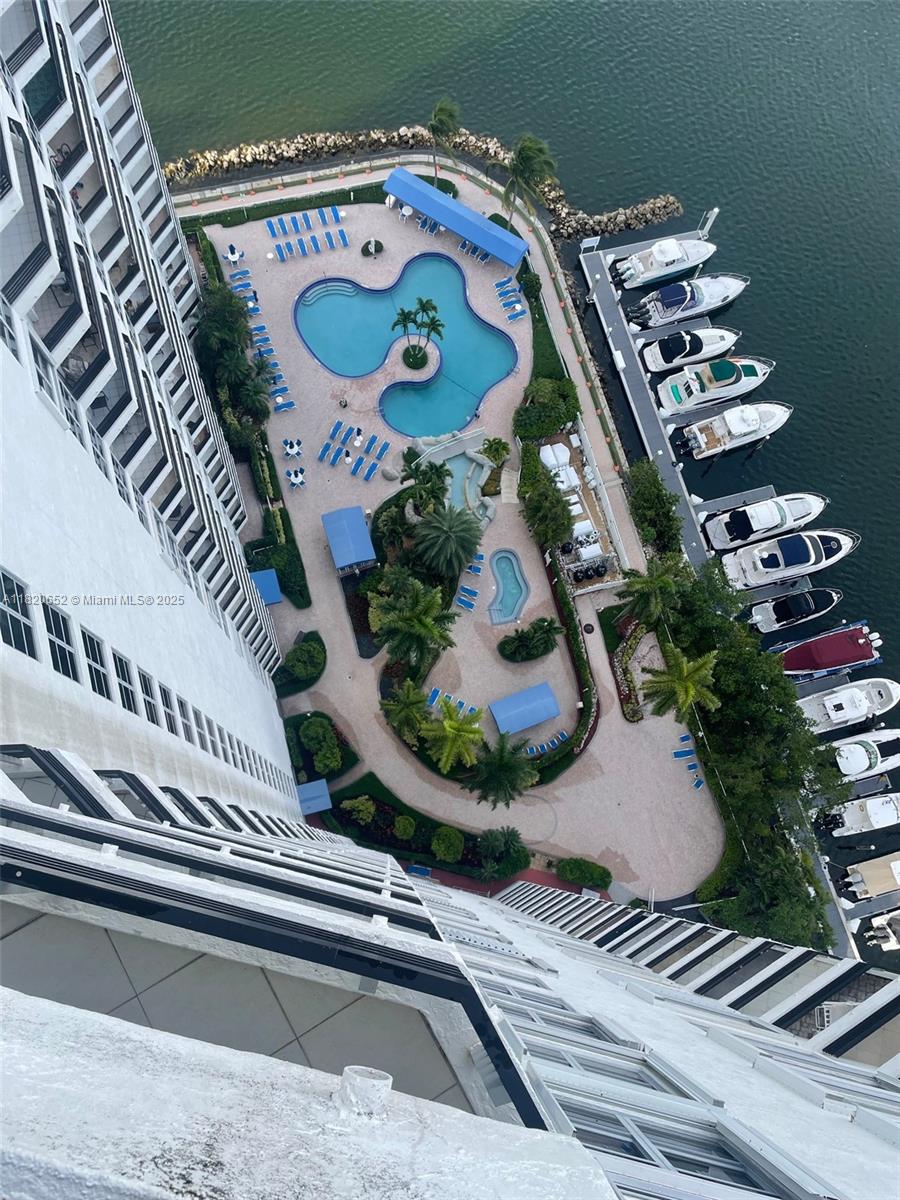 3530 Mystic Pointe Dr #3104, Aventura FL 33180