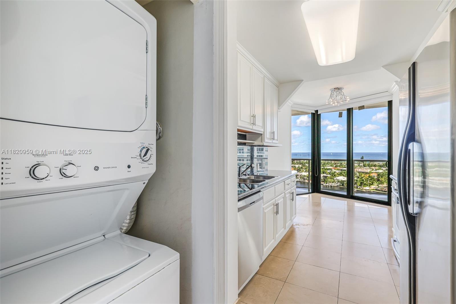 20281 E Country Club Dr #1412, Aventura FL 33180