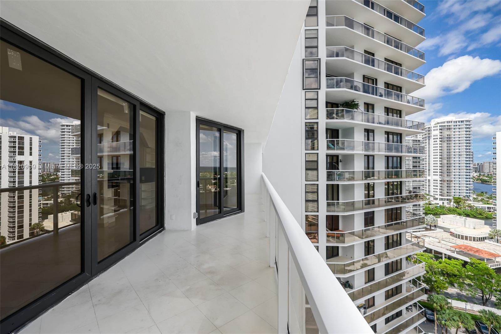 20281 E Country Club Dr #1412, Aventura FL 33180