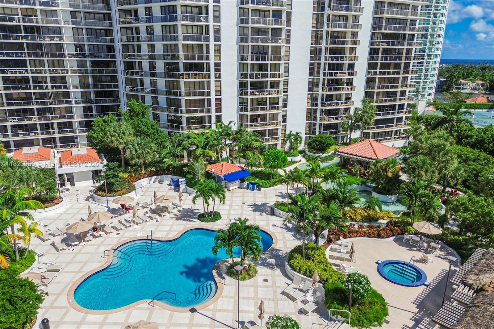 20281 E Country Club Dr #1412, Aventura FL 33180