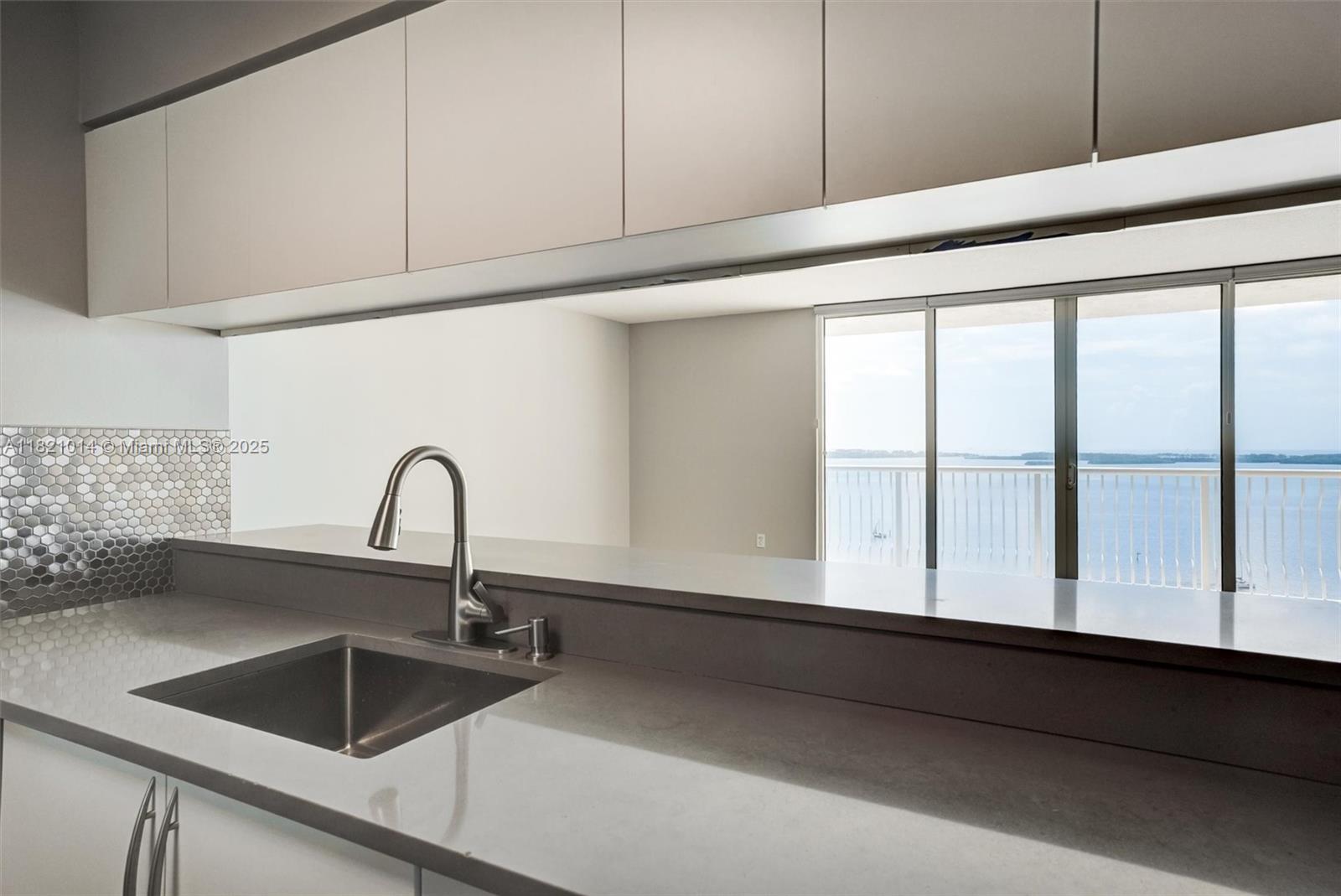 1200 Brickell Bay Dr #2501, Miami FL 33131