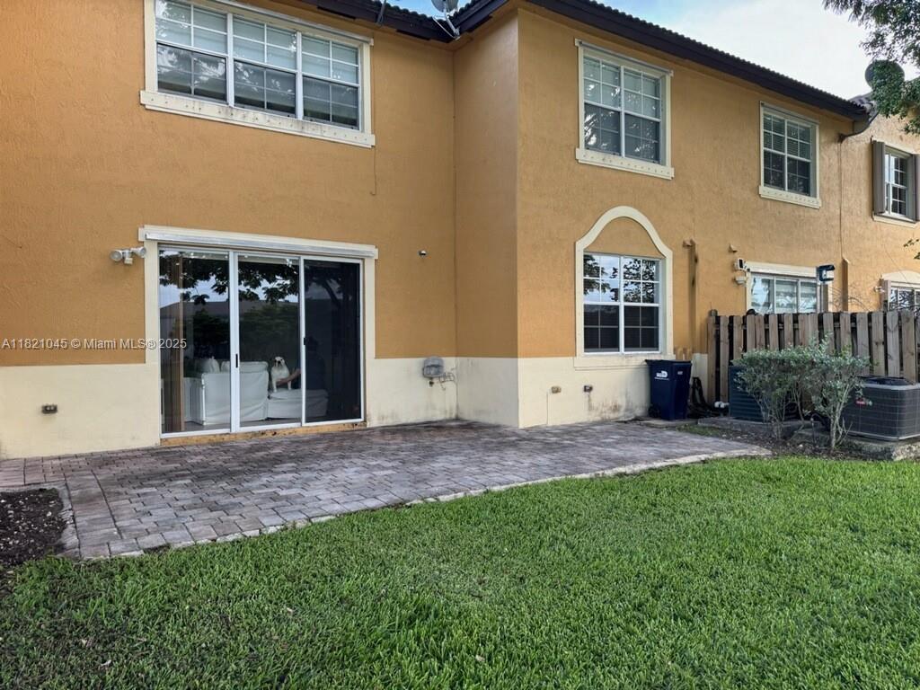 9267 SW 227th St #5-8, Cutler Bay FL 33190