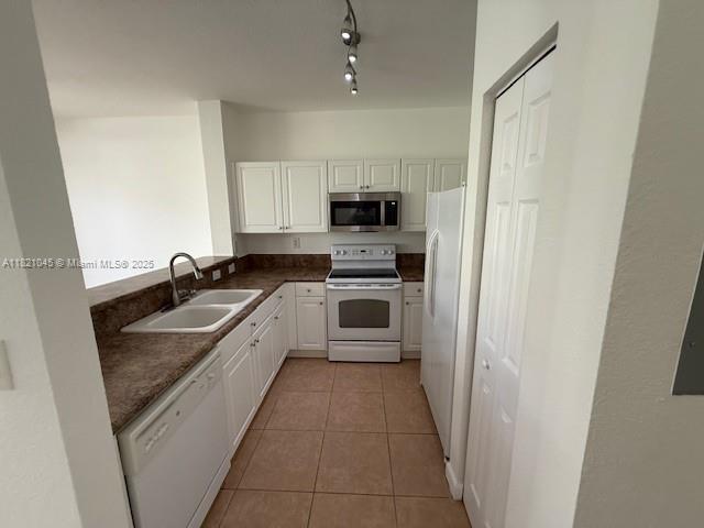 9267 SW 227th St #5-8, Cutler Bay FL 33190