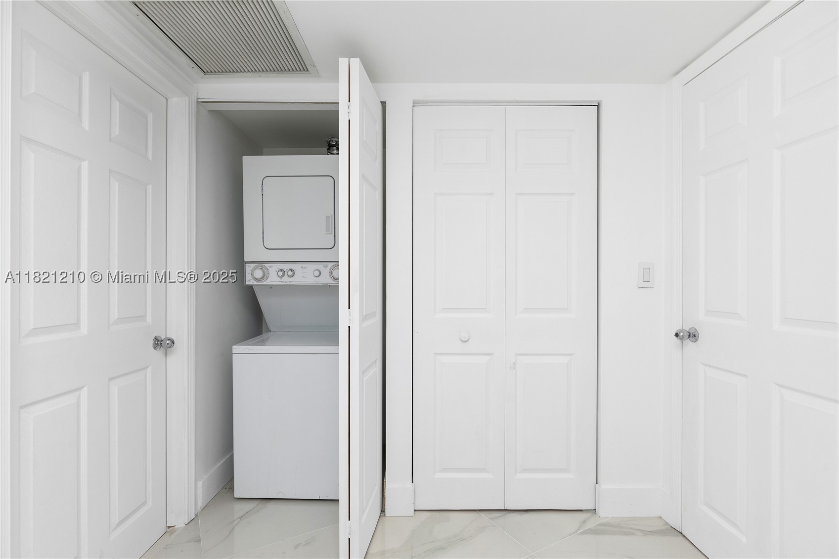 3530 Mystic Pointe Dr #2108, Aventura FL 33180