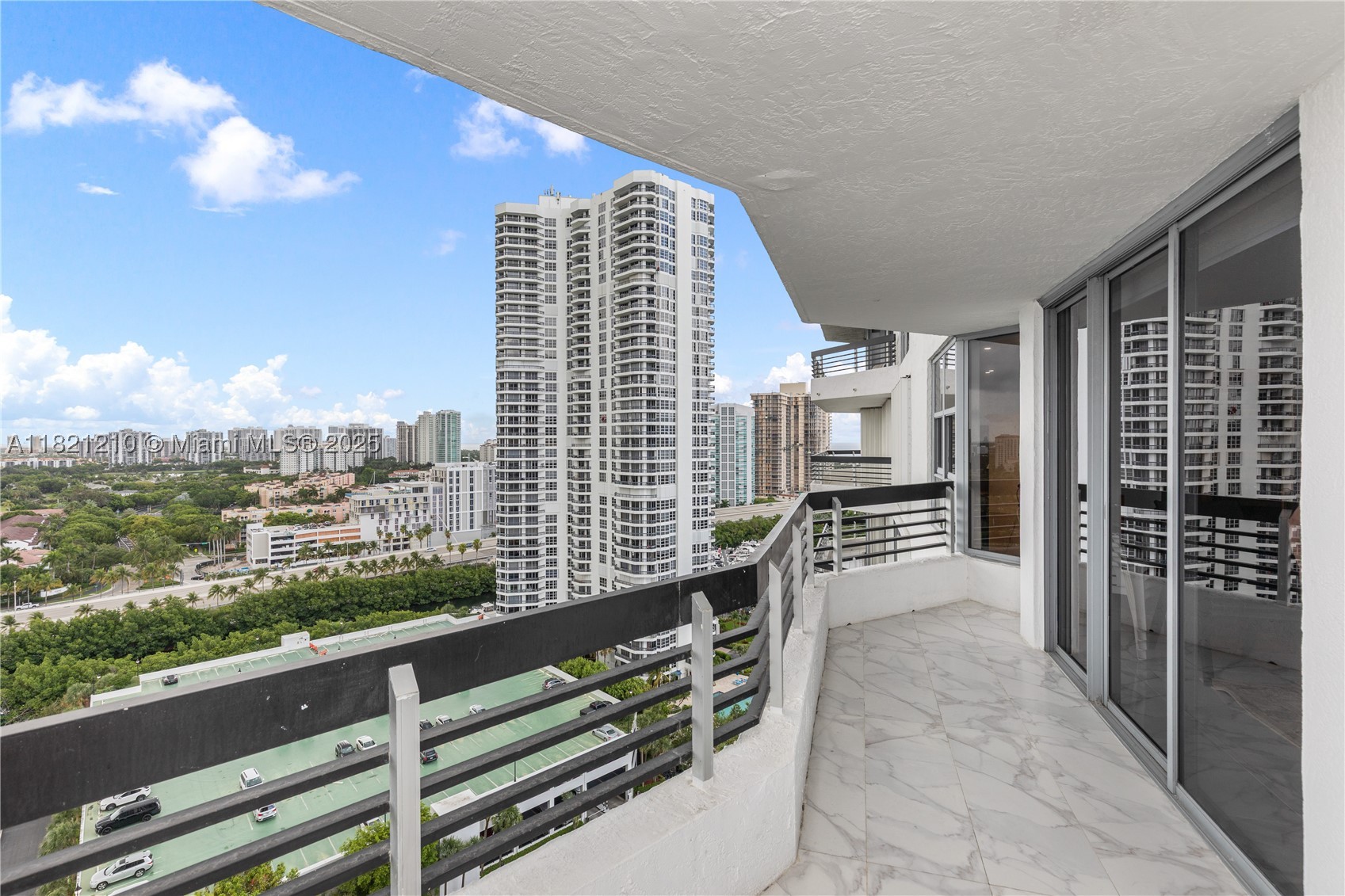 3530 Mystic Pointe Dr #2108, Aventura FL 33180