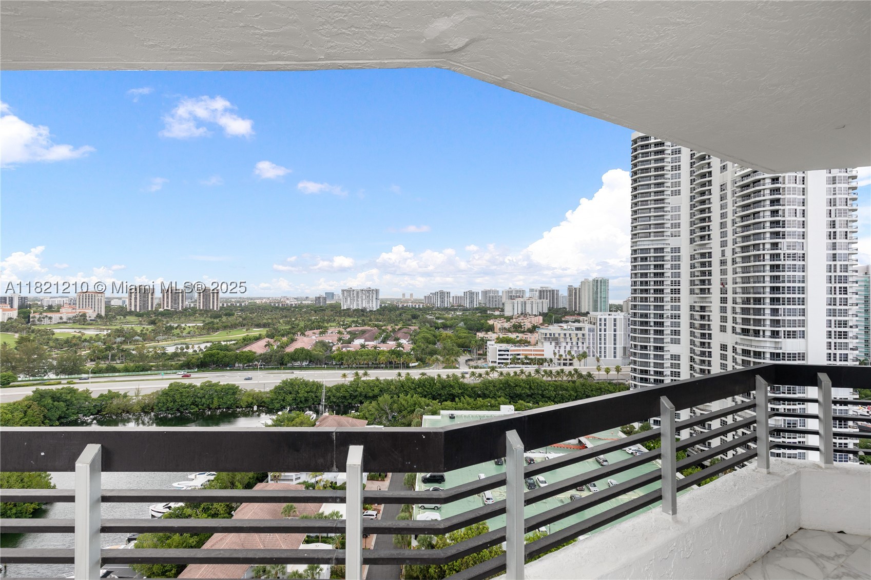 3530 Mystic Pointe Dr #2108, Aventura FL 33180