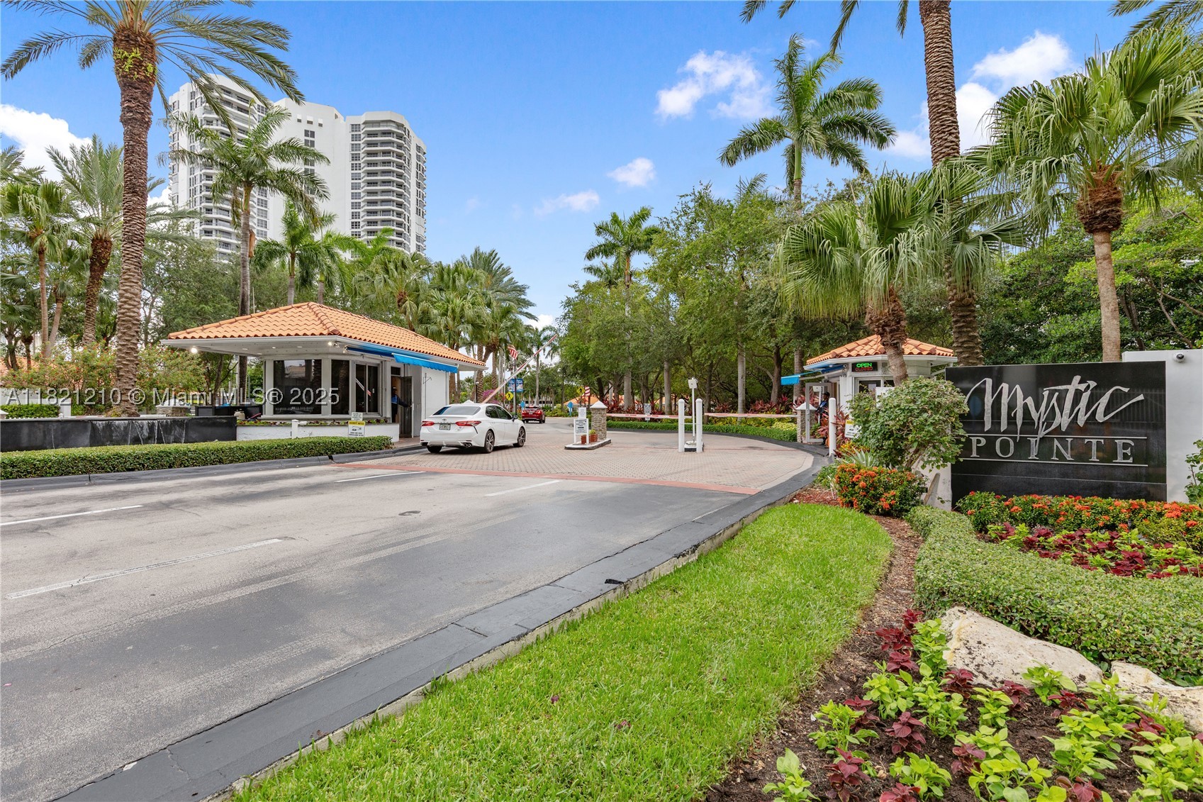 3530 Mystic Pointe Dr #2108, Aventura FL 33180