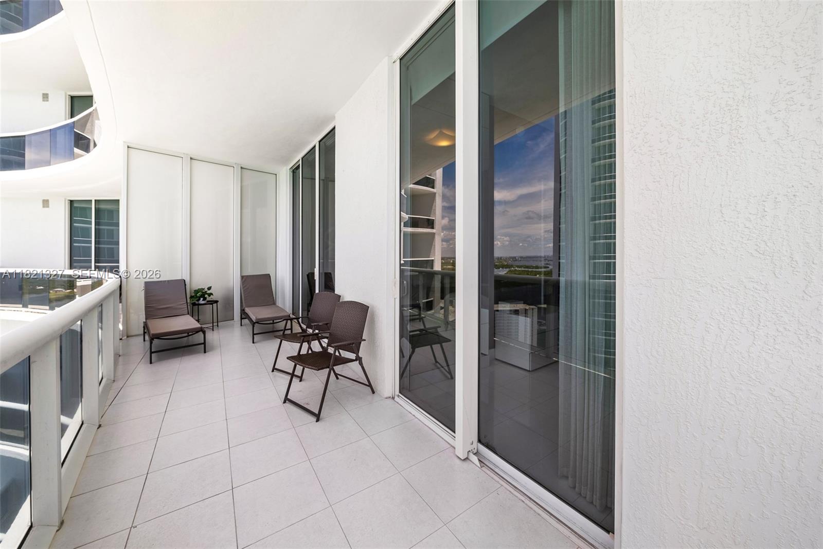 15901 Collins Ave #3302, Sunny Isles Beach FL 33160