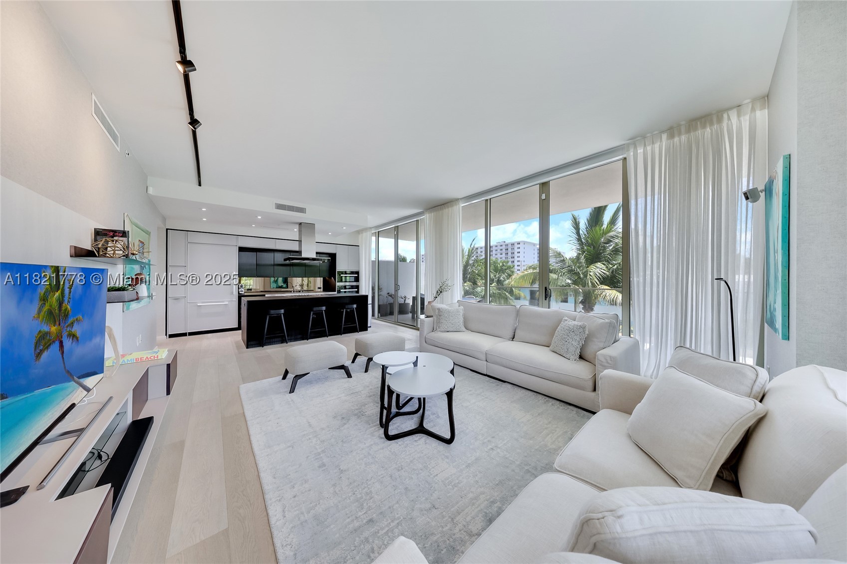 300 Collins Ave #3D, Miami Beach FL 33139