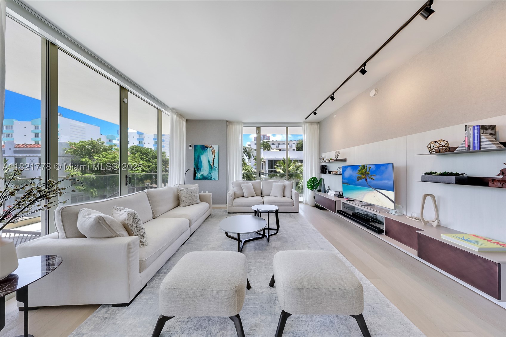 300 Collins Ave #3D, Miami Beach FL 33139