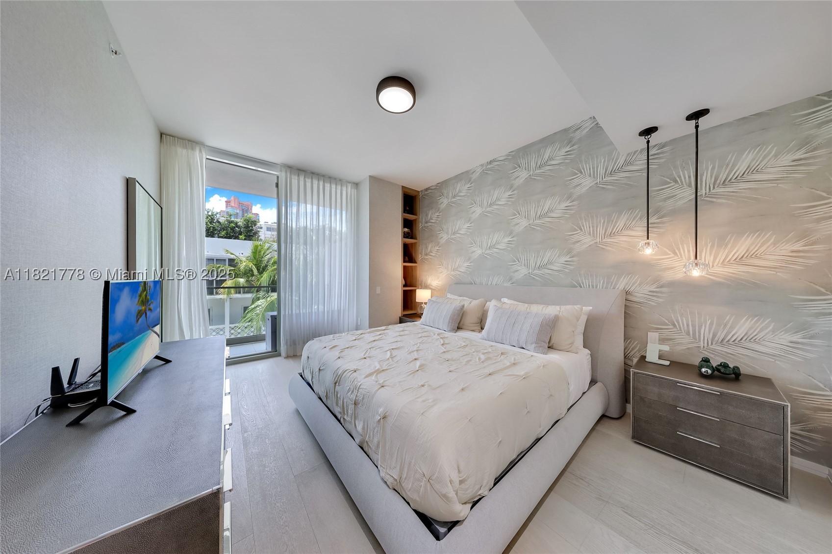 300 Collins Ave #3D, Miami Beach FL 33139