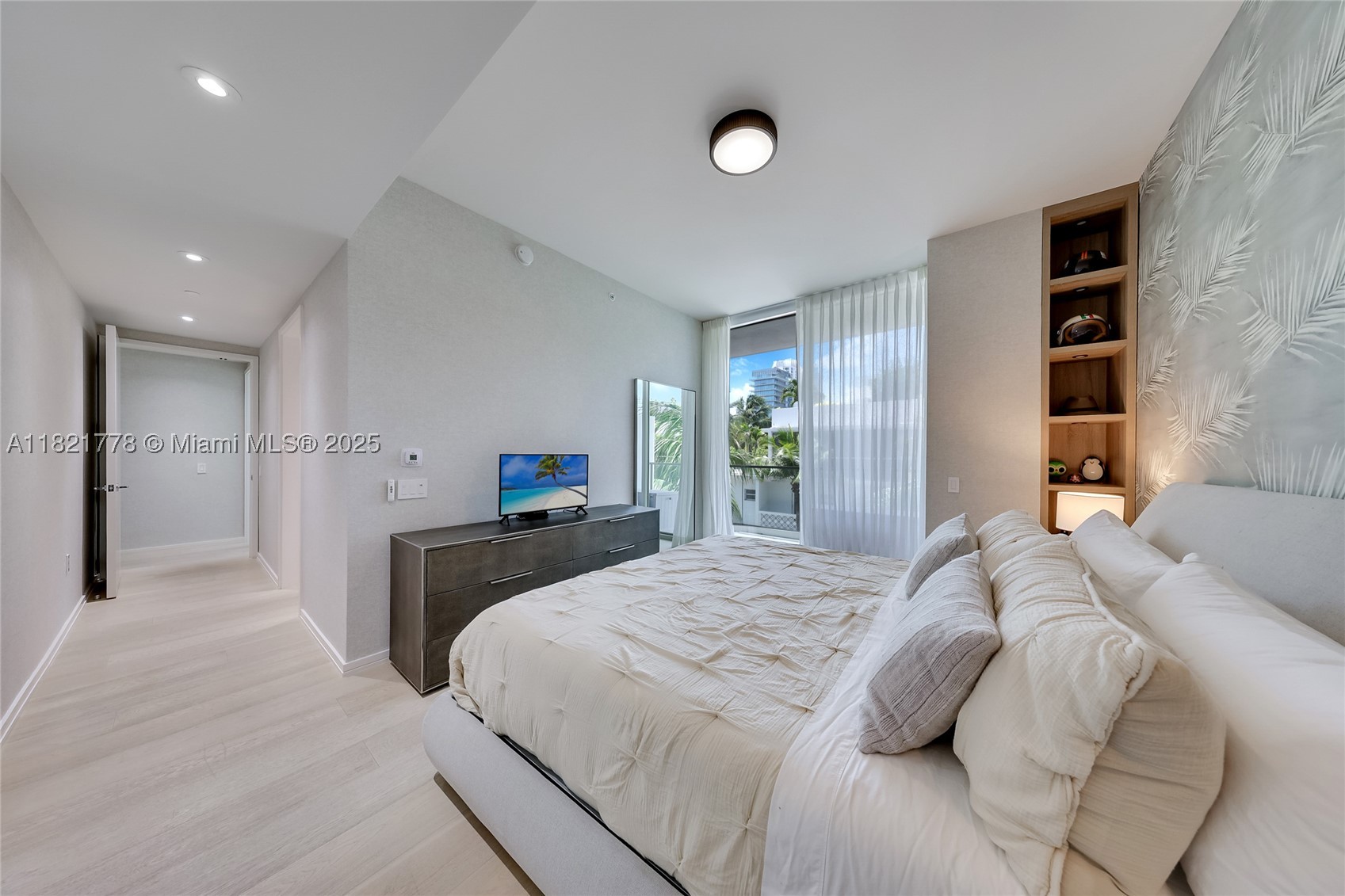 300 Collins Ave #3D, Miami Beach FL 33139