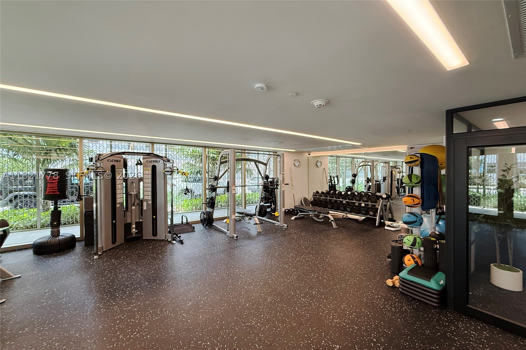 300 Collins Ave #3D, Miami Beach FL 33139