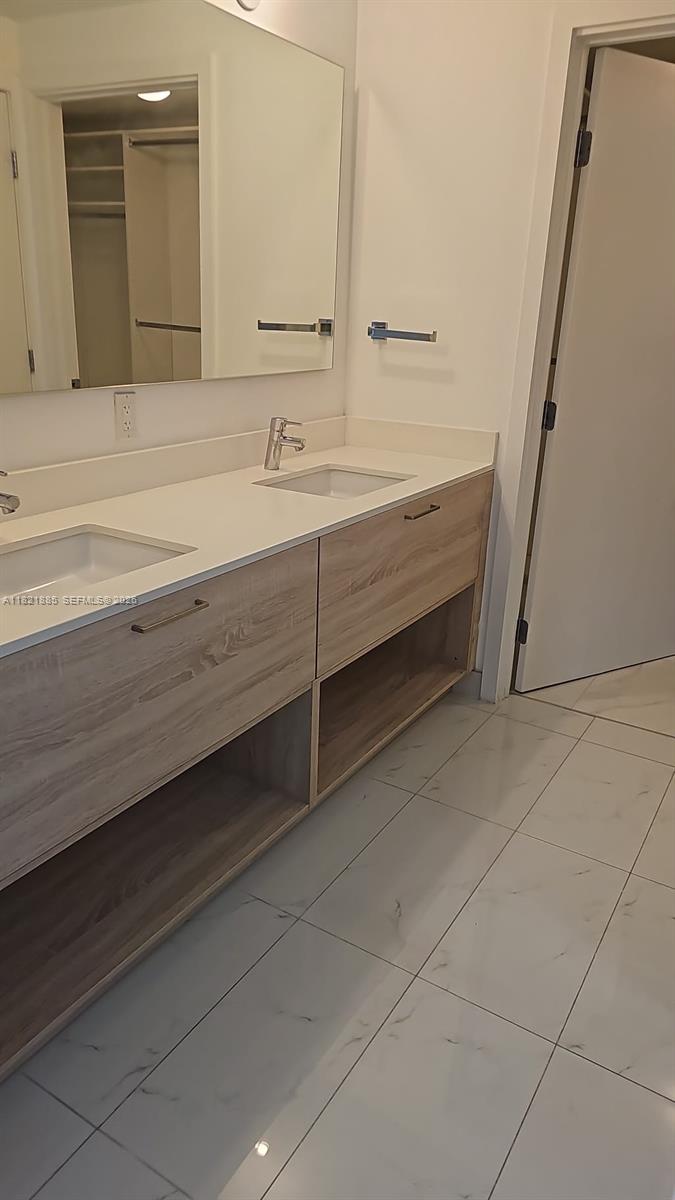 16385 Biscayne Blvd #902, North Miami Beach FL 33160
