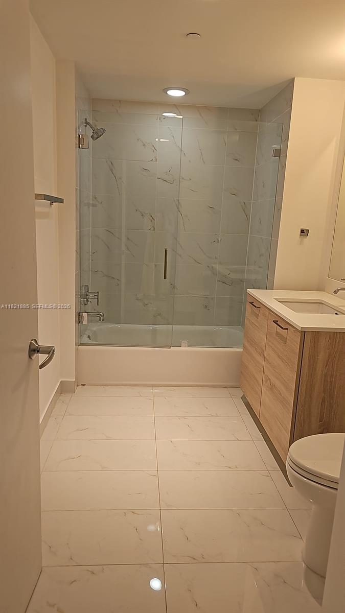 16385 Biscayne Blvd #902, North Miami Beach FL 33160
