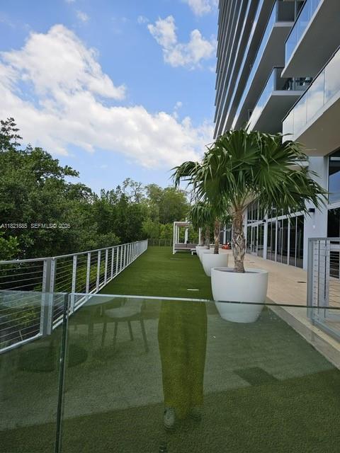 16385 Biscayne Blvd #902, North Miami Beach FL 33160