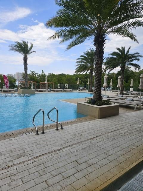16385 Biscayne Blvd #902, North Miami Beach FL 33160