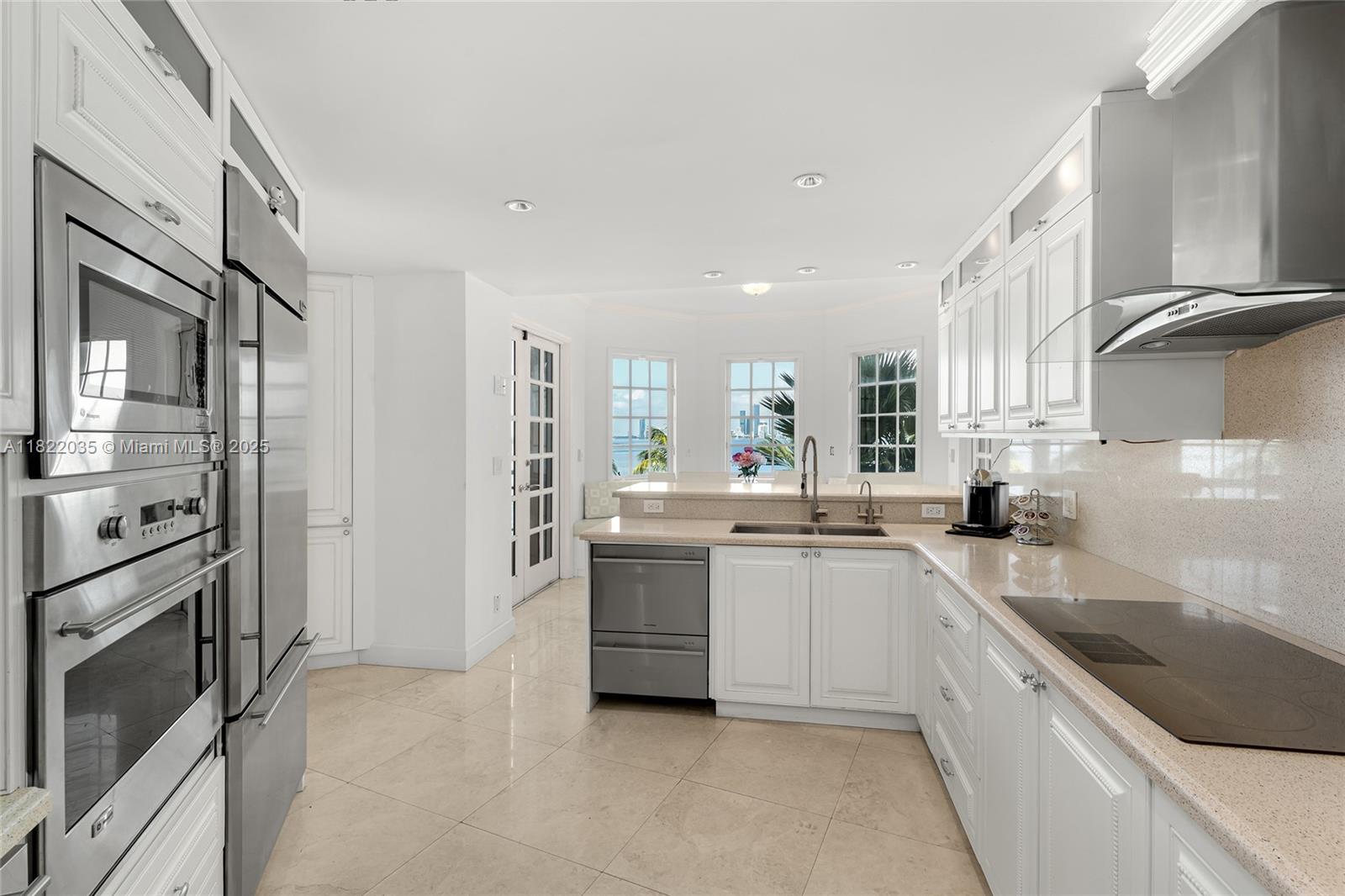 5233 Fisher Island Dr #5233, Miami Beach FL 33109