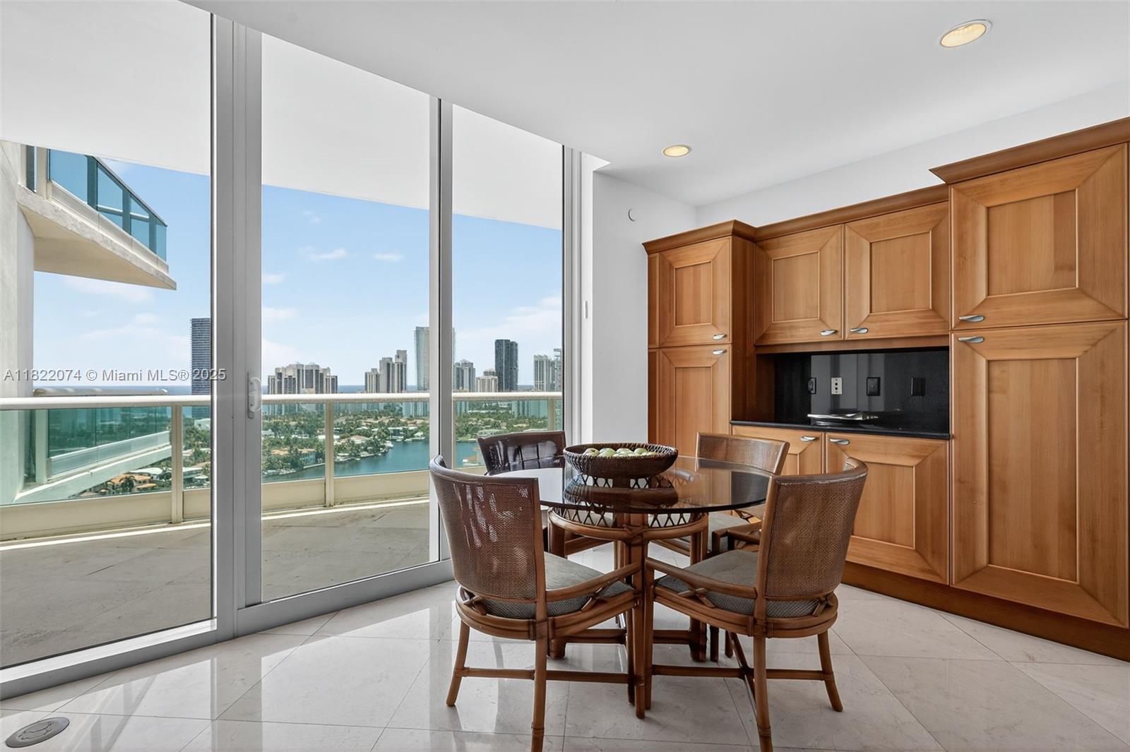 20155 NE 38th Ct #2201, Aventura FL 33180