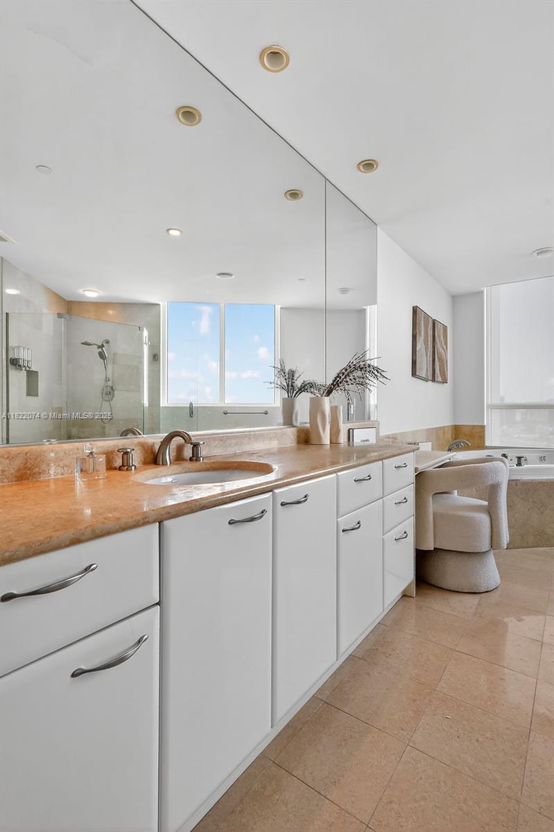 20155 NE 38th Ct #2201, Aventura FL 33180