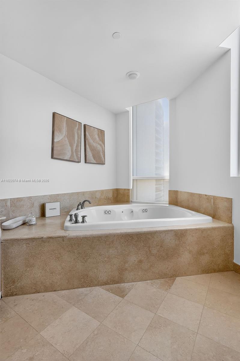 20155 NE 38th Ct #2201, Aventura FL 33180