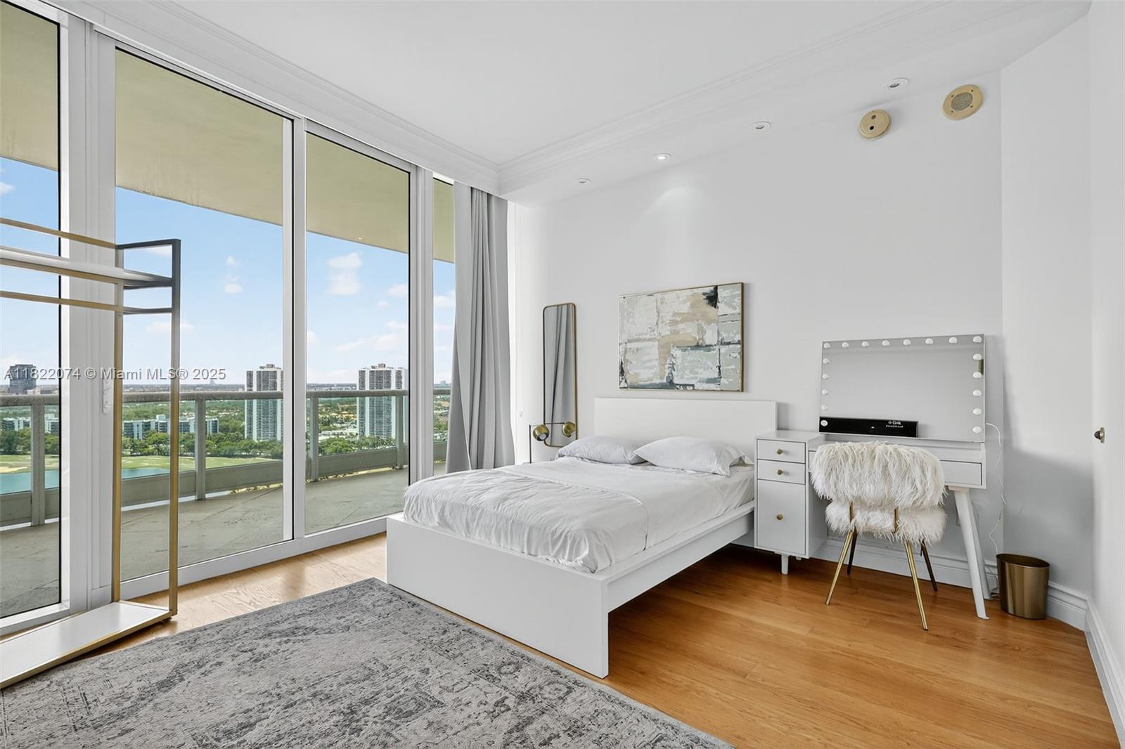 20155 NE 38th Ct #2201, Aventura FL 33180