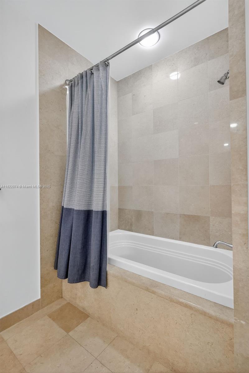 20155 NE 38th Ct #2201, Aventura FL 33180